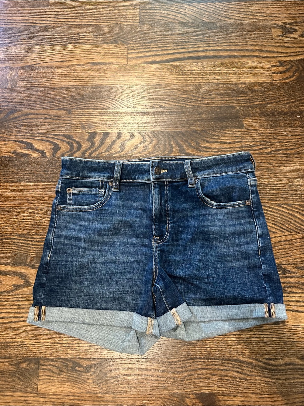 American Eagle Women’s Jean Short Dark Wash- Size 10